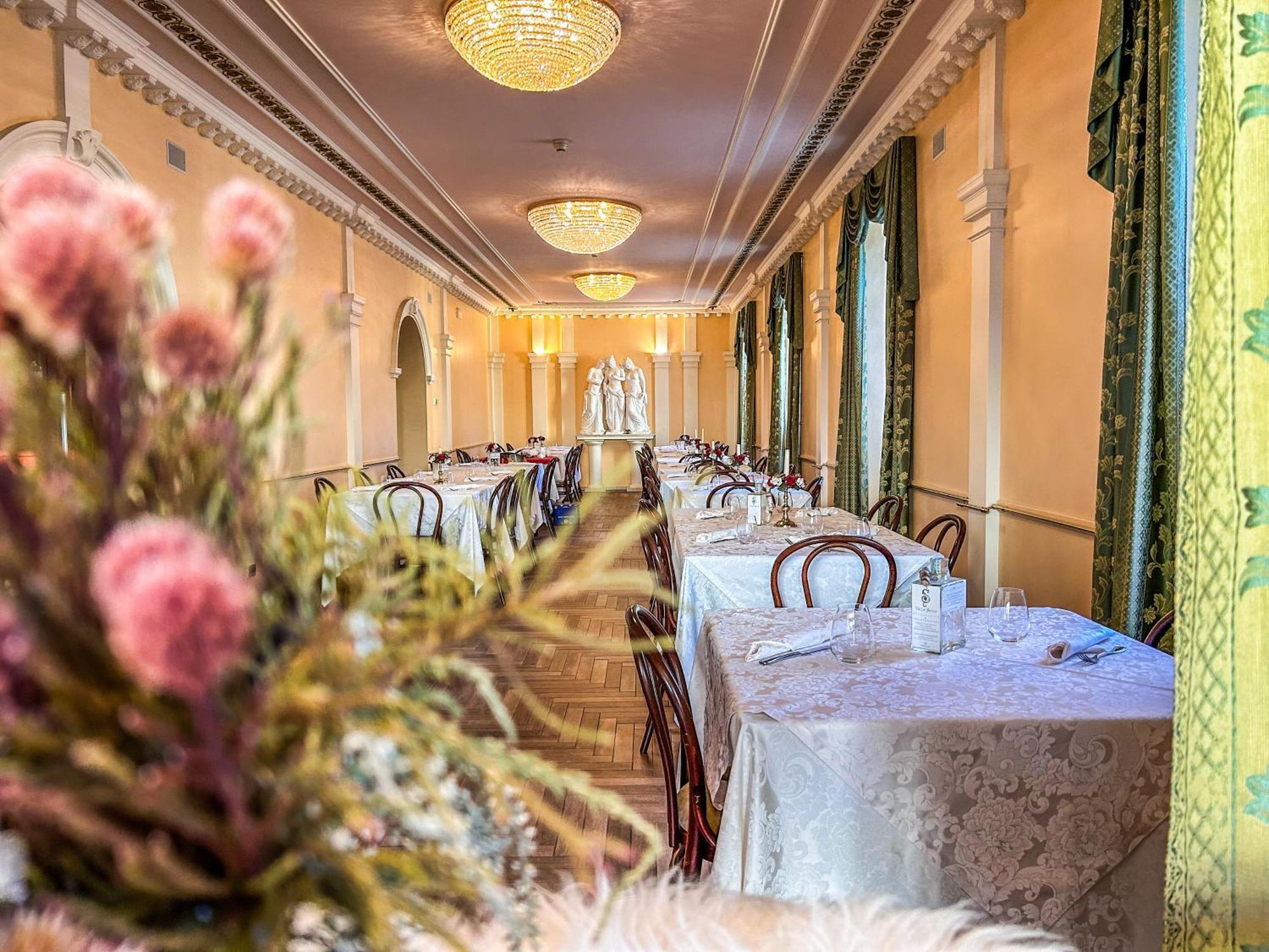 Hotel Moderno Restaurant سيرينا المظهر الخارجي الصورة